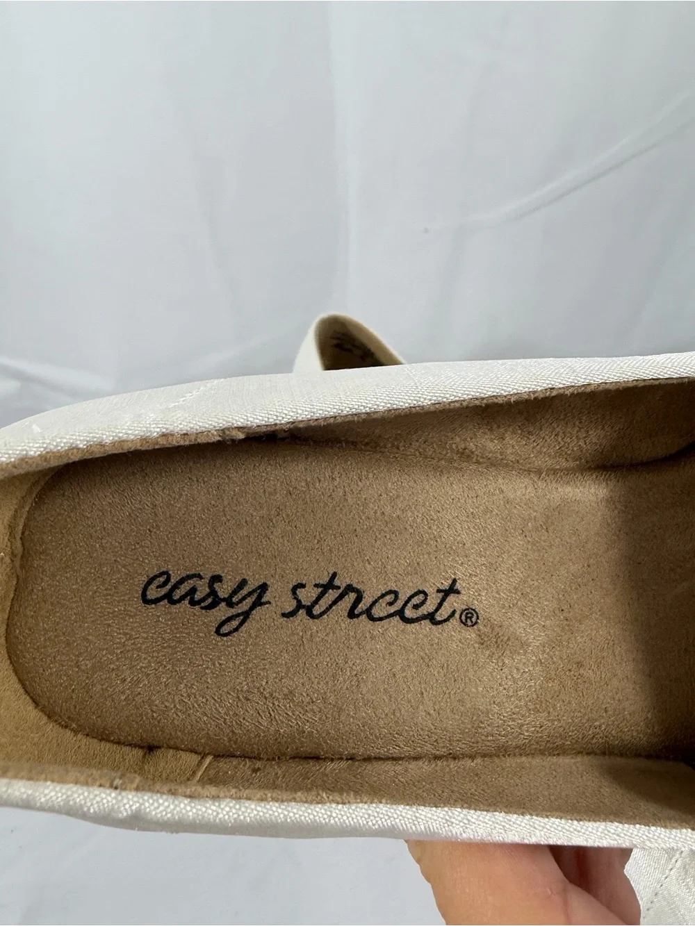 NWT Easy Street Women's Size 7.5 White Espadrille Wedge Peep-Toe Shoes